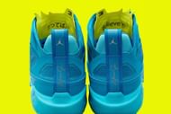 Here’s a closer look at the heel areas of the sneakers (Image via Nike)